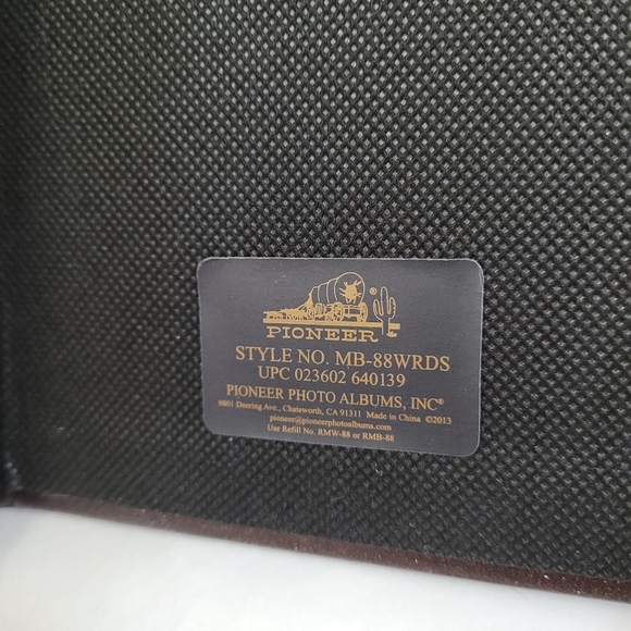 Pioneer Scrapbook w/Embossed Words on Cover 8x8 - NWT - Picture 7 of 8